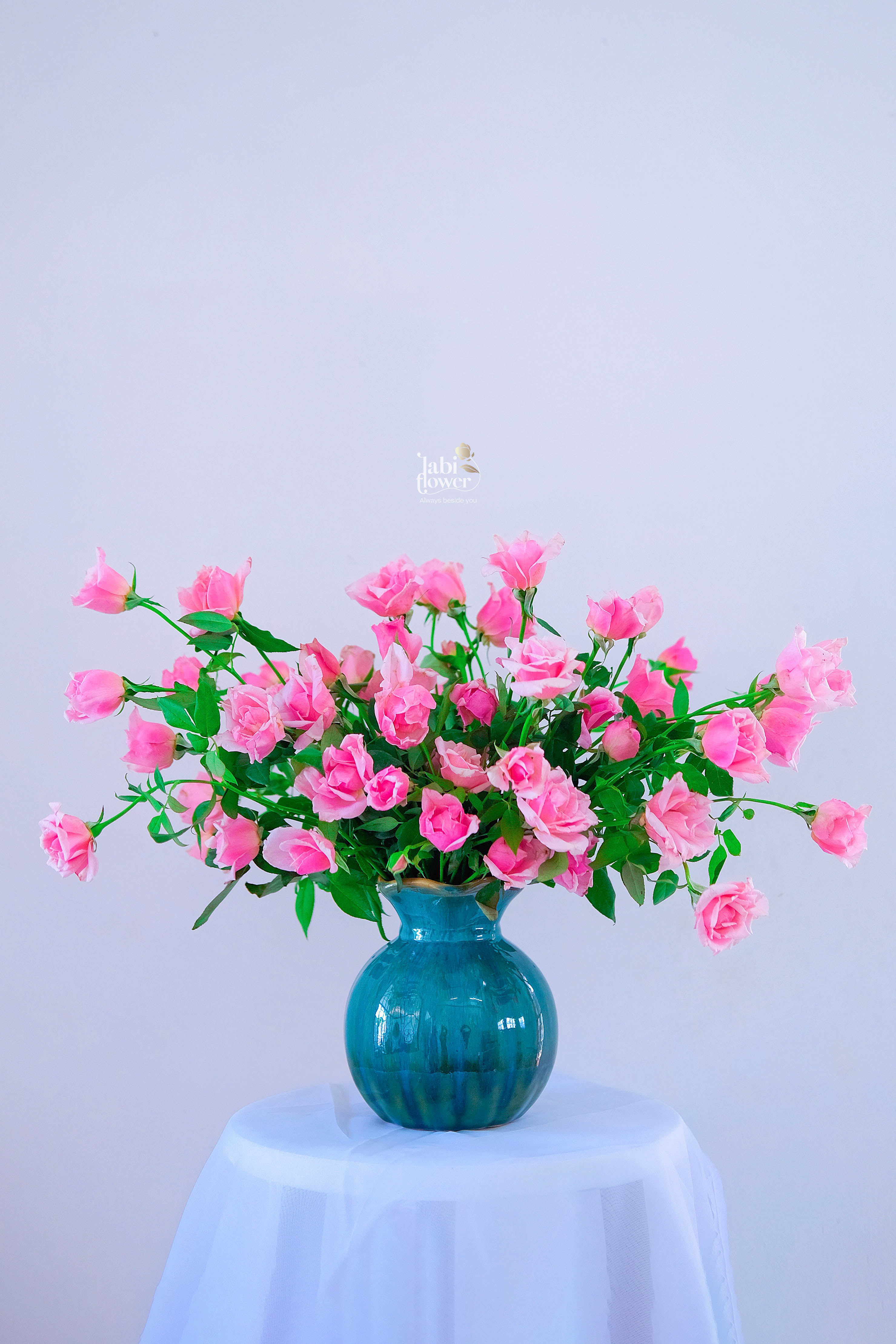 HOA THẢ BÌNH HTB01041